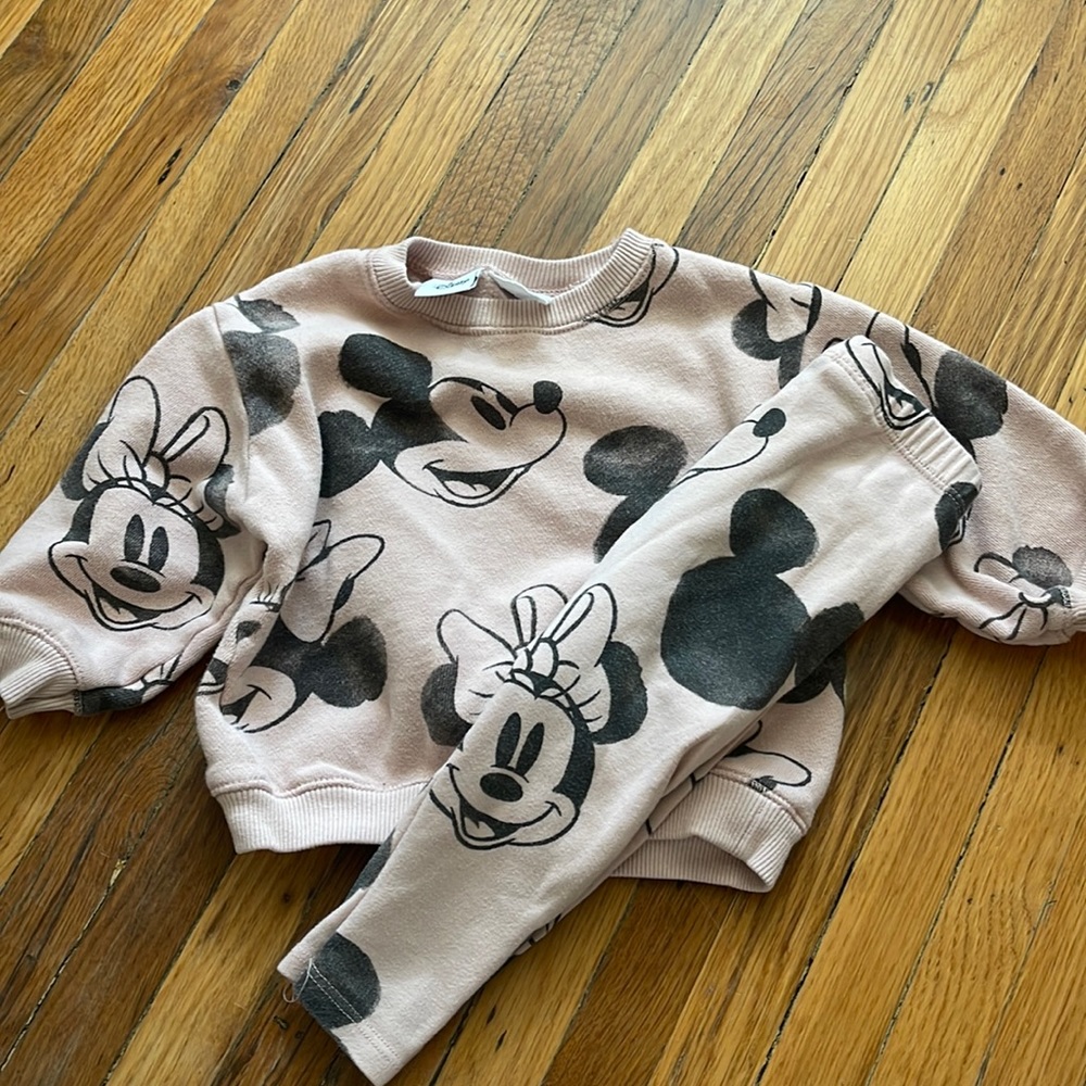 Zara Disney set